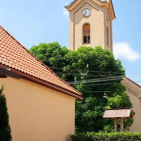 Gazdov dvor Vavrisovo